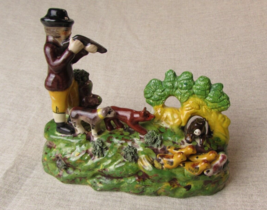 Vintage Reproduction Staffordshire Boar Hunting Scene Figurine - €46,64 EUR