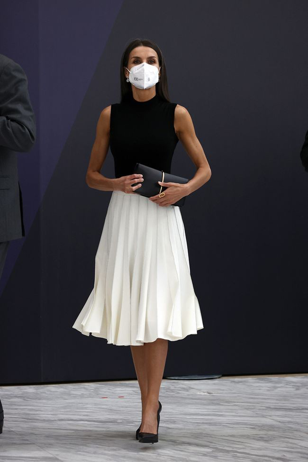 Queen Letizia of Spain Inspired White High-Rise Knife-Pleat A-Line Flare Skirt Item image 2
