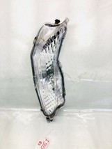 2015 2016 2017 TOYOTA CAMRY HALOGEN FRONT RIGHT OEM FOG LIGHT TURN SIGNAL - $40.00