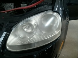 Driver Headlight Sedan VIN K 8th Digit Halogen Fits 05-10 JETTA 104871831 - $105.25
