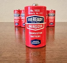 Vintage Eveready Red Battery 1035 Size C Union Carbide No Leakage Free Ship - £7.82 GBP