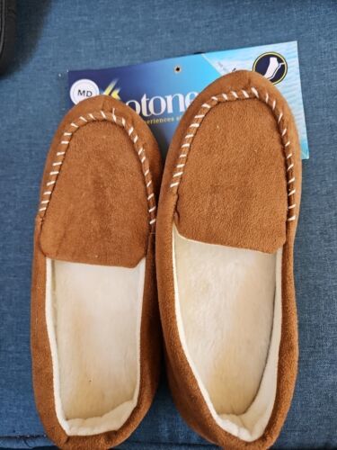 NWT ISOTONER Camel Moccasins Slippers Medium 6.5 - 7.5 Memory Foam - $15.35