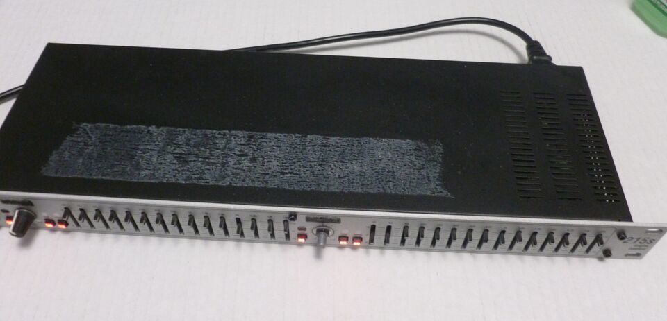 dbx 215S Dual Channel 15-Band Equalizer TESTED TO POWER ON! READ DESCRIP... - $99.00