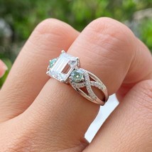 Light Green Round &amp; Emerald Engagement  Bridal Wedding Ring Anniversary Ring - £114.57 GBP
