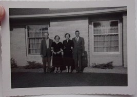 Father With Son &amp; Daughters In Front Of Their Home Saginaw Snapshot Photo 1954 - £4.78 GBP