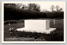 RPPC Franklin D Roosevelt Grave Memorial Hyde Park New York Postcard L28 - £7.07 GBP