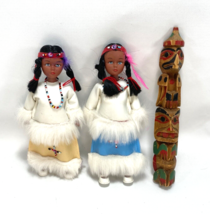 Vintage Indigenous Native American Two Dolls 8&quot; Plastic Beaded Dress Tot... - £14.22 GBP