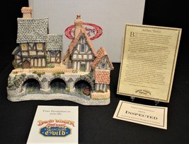 David Winter 1993 Arches Thrice Cottage in Box with COA, HAND SIGNED - £39.29 GBP