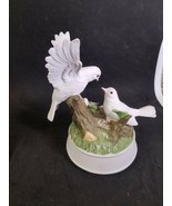 White Bird Figurine Double White Birds UCGC Sankyo Music Box - £7.85 GBP