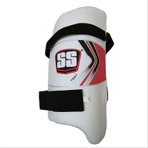 SS CRICKET TEST THIGH GUARD MEN&#39;s Size RIGHT + FREE SHIPPING - £15.95 GBP