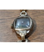 Vintage &#39;MALDEN&#39; Women&#39;s wrist watch,  R.Gsell &amp; CO.Inc. 17 jewels Swiss... - $197.48 MXN