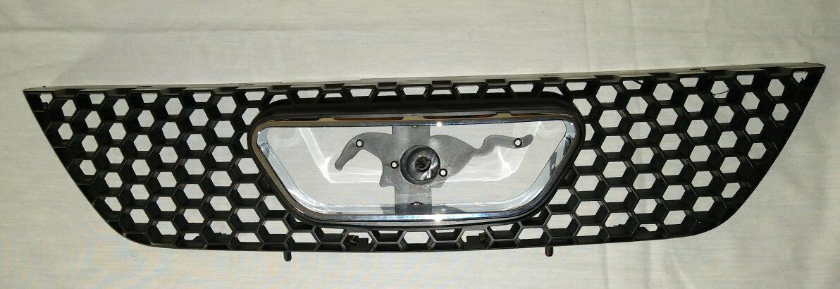 Grille 1999-2004 Ford Mustang - $59.95