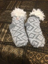 Women&#39;s Dearfoams Flurry Fairisle Knit Flurry Slipper Socks--Gray/White Size S - £8.63 GBP