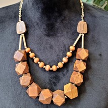 VTG Womens Brown Wood Bead Geometric Cut Chunky Boho Necklace with Lobster Clasp - £21.39 GBP