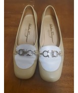 Salvatore Ferragamo Horse Bit Beige White Two Tone Heeled Loafer Shoes 7... - $67.95