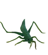 Rubber Grasshopper Locust green Creepy Crawlies Crawl Action Figure Toy vtg 1980 - £11.57 GBP