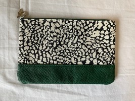 Vintage Priminter Women&#39;s Green Strip Black &amp; White Pouch - e677 - $4.36