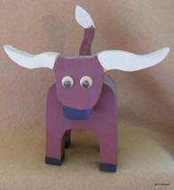 Vintage Hand Made Wooden Longhorn Steer Burgundy and White 6 x 5 x 3.5&quot; Signed - £10.96 GBP