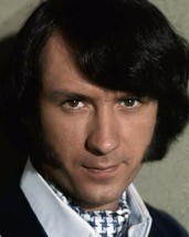 Peter Tork looks suave in ascot cravat and white shirt The Monkees 11x14 photo - £14.06 GBP