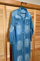 Denim Jean Coat Long Distressed Blue Women&#39;s Size M Long Sleeve Loose Tr... - $479.50 MXN