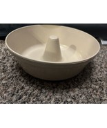 Vintage Anchor Hocking Microware Microwave Bundt Cake Ring Pan 9&quot; PM459-... - £7.83 GBP