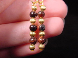 (EE-479-B) three bead Red tiger&#39;s eye tiger-eye round dangle earrings gold - £9.74 GBP