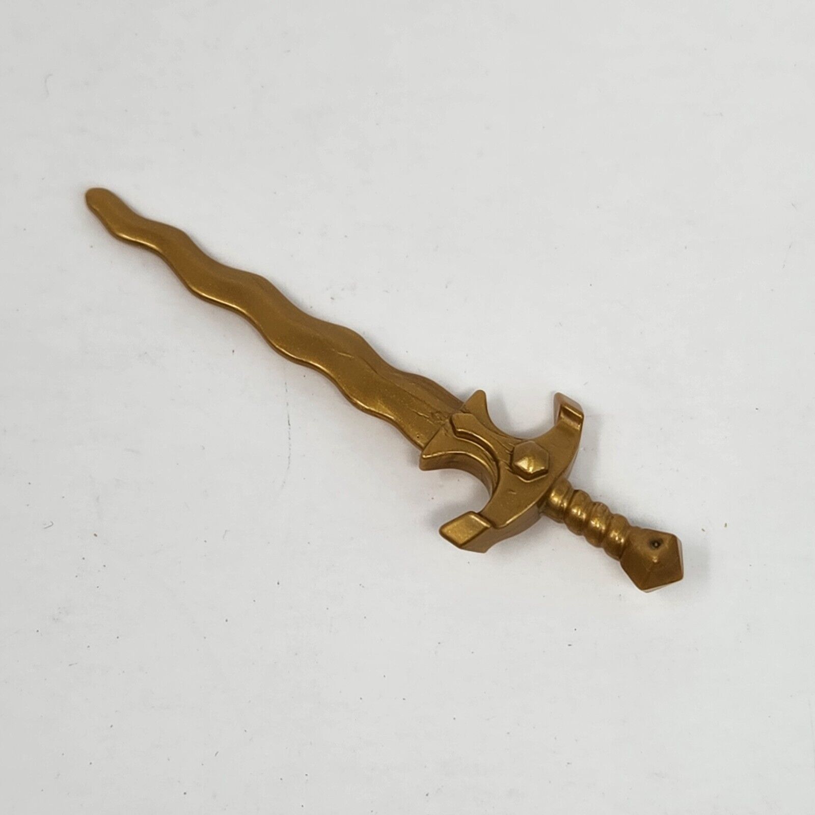 VINTAGE PLAYMOBIL DASTARDLY DRAGON REPLACEMENT GOLD SWORD 3345 - $9.50