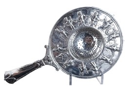 800 Silver Tea Strainer Allegorical Cherubs dancing and playing instruments - £229.65 GBP