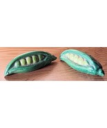 Vintage Green Ceramic Peas Pod Salt &amp; Pepper Shakers Set Japan Nice See ... - $11.69