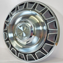 ONE 1970 Ford Mustang # 685 14&quot; Hubcap / Wheel Cover # D0ZZ1130A - £37.35 GBP