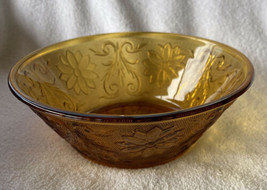 VINTAGE TIARA SANDWICH GLASS AMBER GOLD SERVING BOWL 8 3/8 INCH DIAMETER - £20.39 GBP