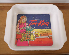 Vintage Anchor Hocking Fire King Green Meadow 8&quot; Cake Pan Dish Original Label - £32.06 GBP