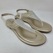 Bandolini Women&#39;s Gold Thong Casual Sandals BNKAYTE2 Size 7.5 M - £18.97 GBP