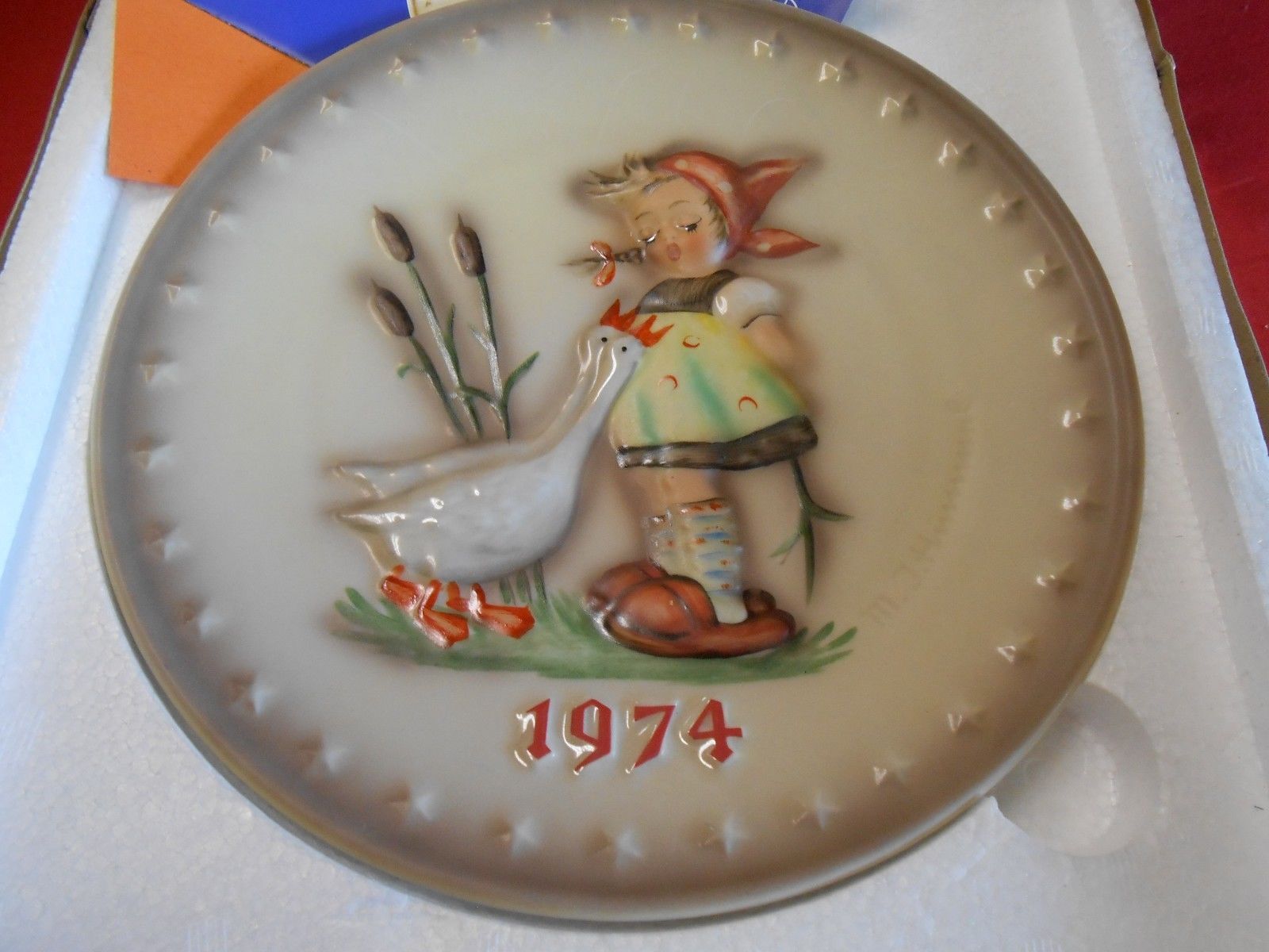 Great Collectible NIB M.J. Humme -Goebel Collector Plate - 1974-FREE POSTAGE USA - $17.89