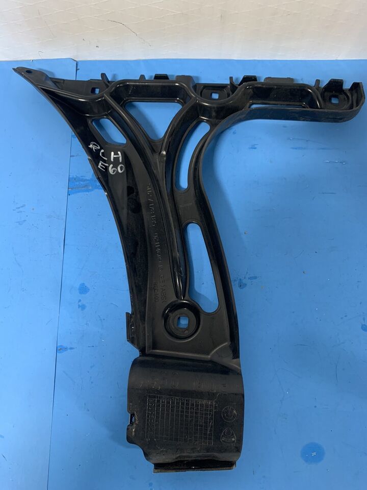 2008 2009 2010 BMW 528i 530i REAR LEFT SIDE BUMPER MOUNT BRACKET SUPPORT... - $39.59