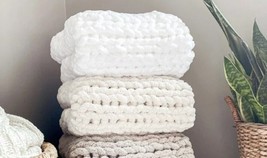 Chunky Cable Knit Blanket White New Great Gift For Mothers Very Popular Blanket - £30.37 GBP