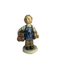 Goebel HUMMEL W. Germany 5.25&quot; Figurine #143/0 Boots Boy Cobbler TMK5 - £19.89 GBP