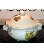 Villa Grande Tabletops Unlimited Hand Painted Round Soup Tureen Lid &amp; Ladle - $1,700.46 MXN