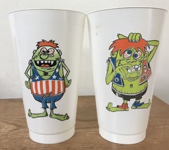 Set Pair 2 Vtg 1970s Tastee Freez Monster Cartoon Plastic Tumblers Drink Cups 5&quot; - £31.92 GBP