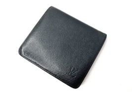 Louis Vuitton Multiple Wallet in Black Taiga leather - £291.48 GBP
