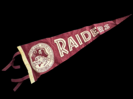 Woodlawn High Virginia Raiders Schoo Vintage Pennant - $223.67 MXN