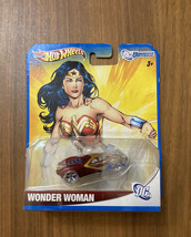 Hot Wheels Wonder Woman DC Universe Cars Diecast Car - £7.84 GBP