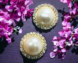 vintage faux pearl gold stud earrings - $21.74