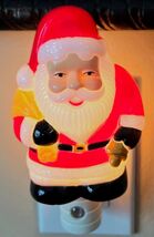 Santa Claus Christmas Night Light Will Light Up When It&#39;s Dark 5&quot; Tall - $183.61 MXN