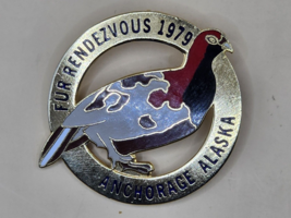 ANCHORAGE ALASKA-&quot;Fur Rendezvous 1979&quot; Lapel Pin-Gold Color-Bird 1 3/4&quot; VTG - $14.05