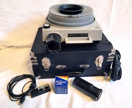 KODAK Ektagraphic AF-2 Carousel Slide Projector w/ Remote, Case, Tray, L... - $117.81