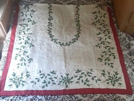 Lenox American By Design Holly Knoll Berry Christmas Holiday 120x60 Tabl... - $39.58