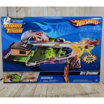 Hot Wheels Turbo Town City Speedway 2007 New - £30.39 GBP