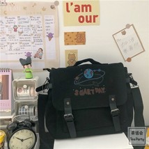 Female Messenger Bag Retro Postman Bag Student Canvas Bag Single Shoulder Backpa - £18.51 GBP