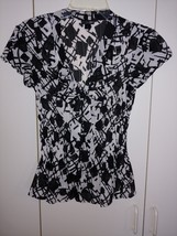 East 5th Ladies Ss BLACK/WHITE Button Crinkle TOP-S-FRONT TIE-BARELY WORN-CUTE - £6.84 GBP